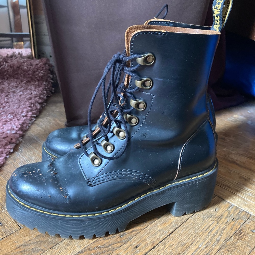 Doc Martens Leona Black Leather Boots - size 8